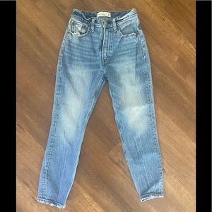 Abercrombie high rise cropped jeans 00
